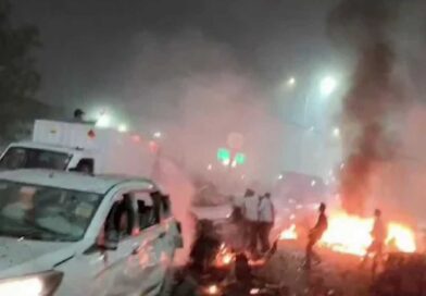 Explosion occurred in slow-moving vehicle that stopped at red light, nearby vehicles damaged: Delhi Police Commissioner