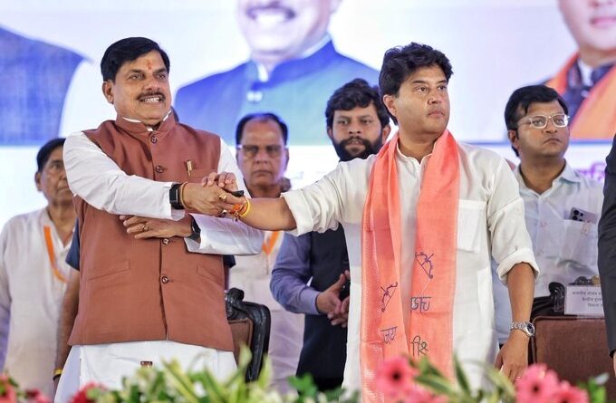 MP: Foundation laid for defence manufacturing plant in Shivpuri: More than one lakh jobs to be created MP: Foundation laid for defence manufacturing plant in Shivpuri: More than one lakh jobs to be created